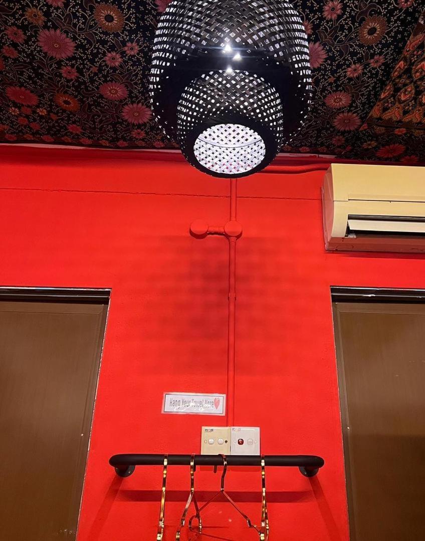 House Of Lion Hostel パンタイ・サナング エクステリア 写真